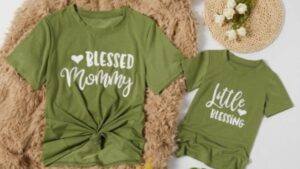 Mother and daughter matching outfits-Matching T-shirts 'blessed'.