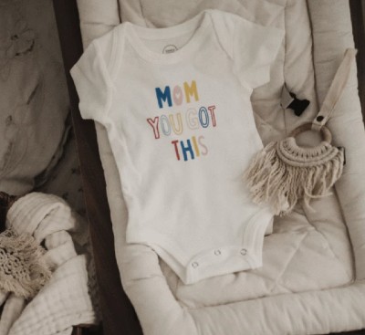 Sustainable fashion trends for babies-Organic bodysuit from Finn+Emma.