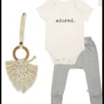 Best infant baby clothing gift sets-Organic gift set 'adored'.