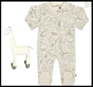 Best Infant baby clothing gits sets-Organic Giftset Jungle footie with hand knitted giraffe rattle.